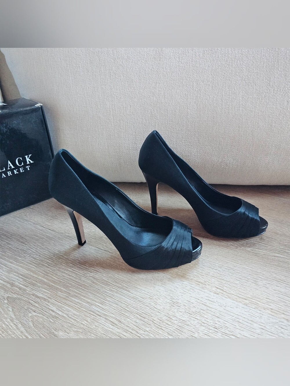 WHBM London Heel